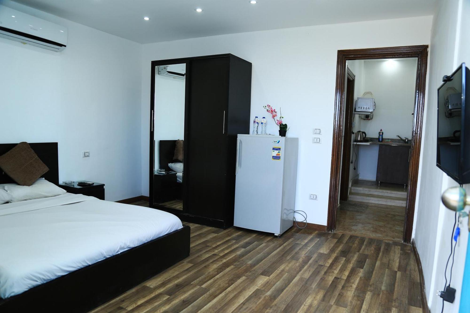 Lilly Lounge And Pool Accommodation For Adults Only Hurghada Rom bilde