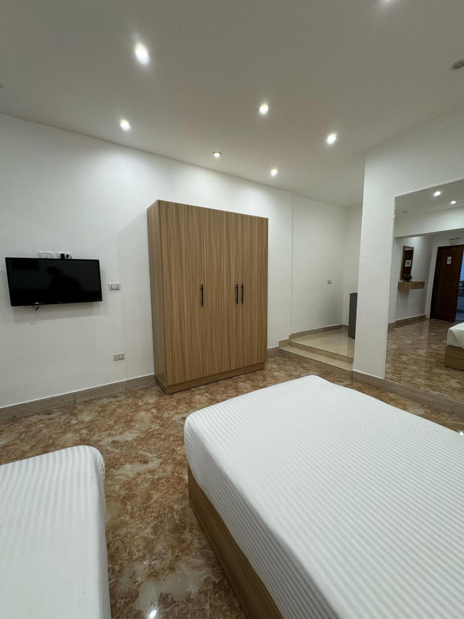 Lilly Lounge And Pool Accommodation For Adults Only Hurghada Eksteriør bilde